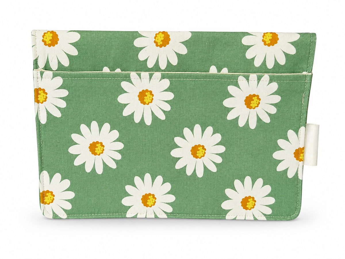 Daisy Nappy Clutch