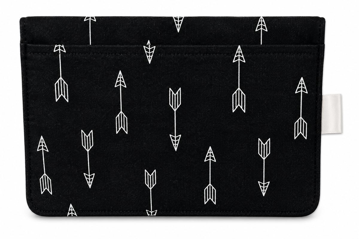 Black/White Arrows Nappy Clutch
